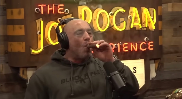 Texas will turn blue if they ban weed, according to Joe Rogan